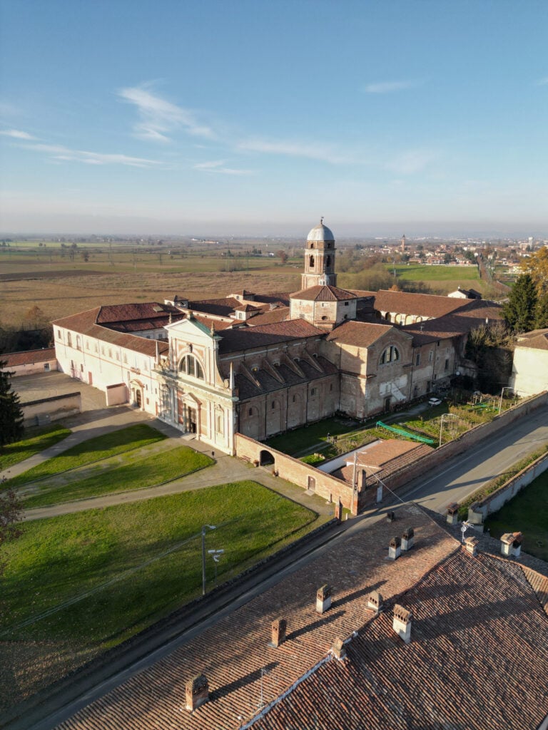 Intervista ai tre fondatori della residenza d’artista in Piemonte che porta l’arte contemporanea lontano dai suoi centri