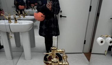 A New York Klimt vola alle aste, delude Cattelan - Arte