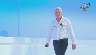 Un cavaliere per Sabrina - Uomini e donne Clip | Witty TV - Witty TV