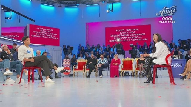 Sara e Jakub dopo l’esterna - Uomini e donne Clip | Witty TV - Witty TV