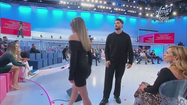 Le corteggiatrici di Ciro - Uomini e donne Clip | Witty TV - Witty TV