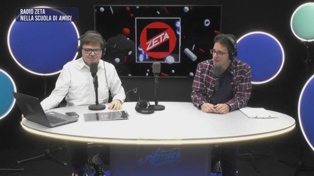 Radio Zeta nella scuola di Amici 28 novembre - Amici Clip | Witty TV - Witty TV