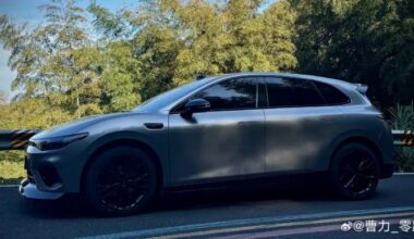 Nuova Leapmotor B05 Ultra, prime immagini ufficiali della compatta elettrica sportiva