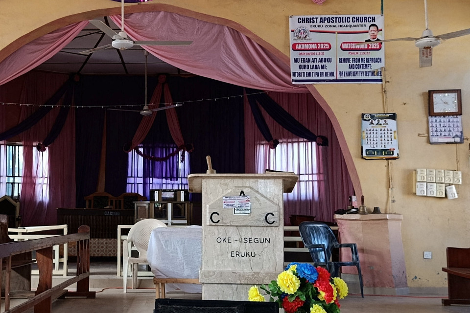 oltre 200 studenti rapiti in un collegio cattolico