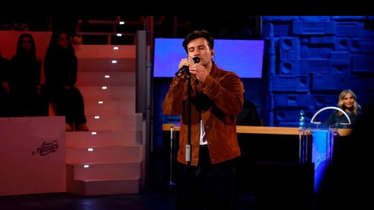 Chi è Eddie Brock, il cantautore e operatore turistico di Roma a Sanremo 2026