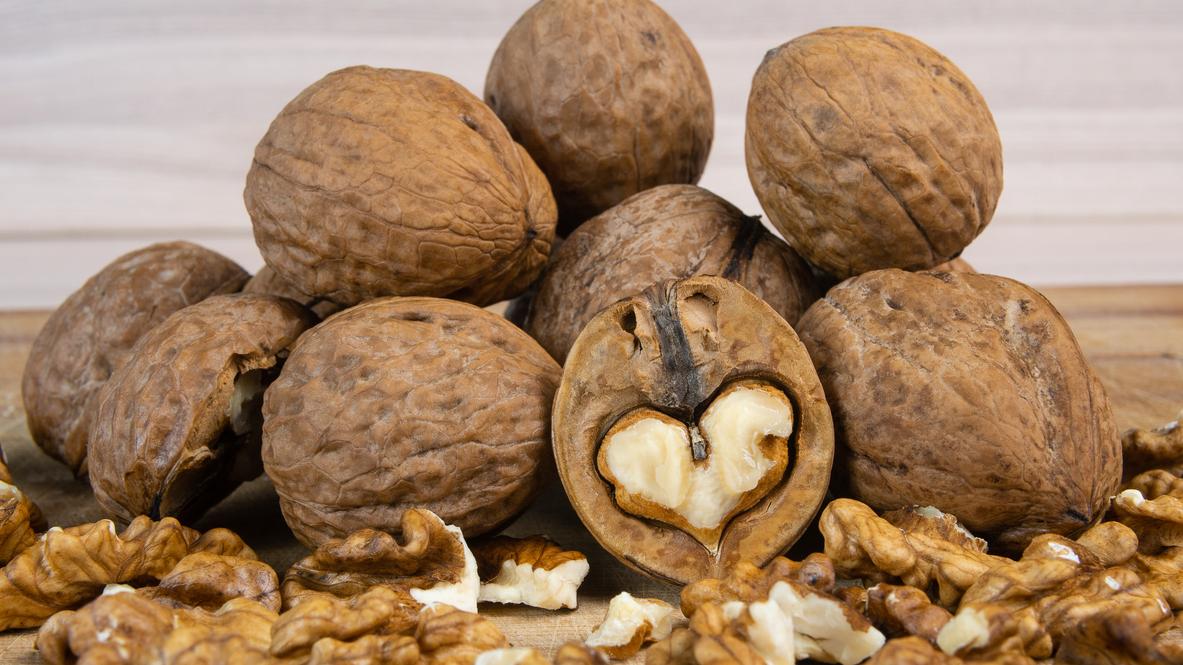 Noci, tutti i benefici dei frutti dell’inverno: idee per una cucina in salute