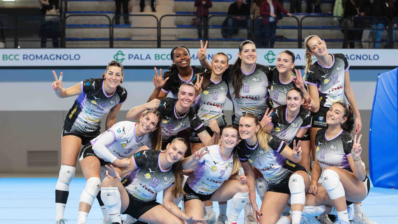 Volley femminile, prima vittoria per l’Elettromeccanica Angelini Cesena nel derby contro Forlì