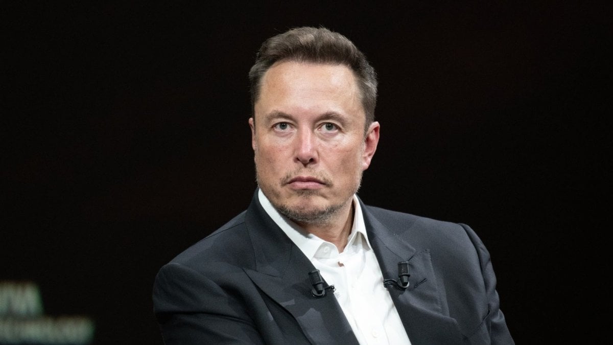 Secondo Grok, Elon Musk è sempre il migliore in ogni campo... ma riconosce che Beyoncé canterebbe meglio di lui