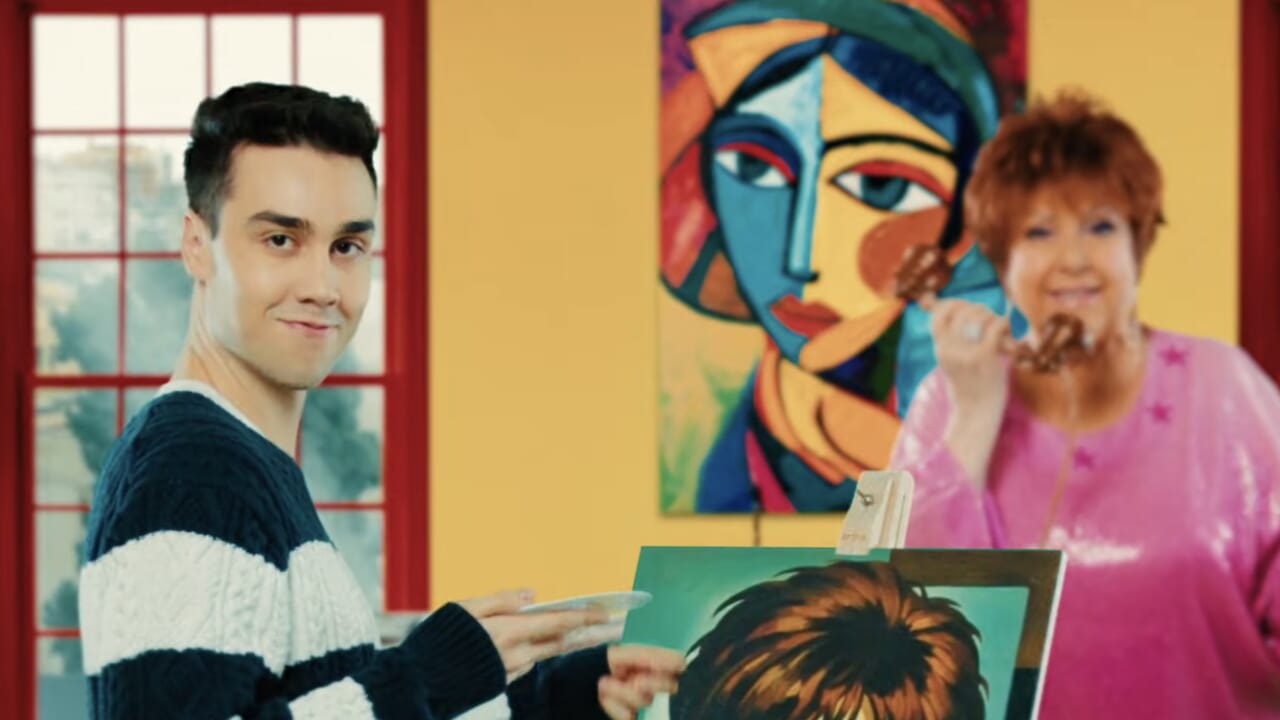 chi è il novarese presente nel videoclip