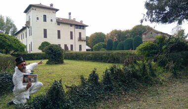 "Il capolavoro accolto nel giardino del degrado": la video denuncia