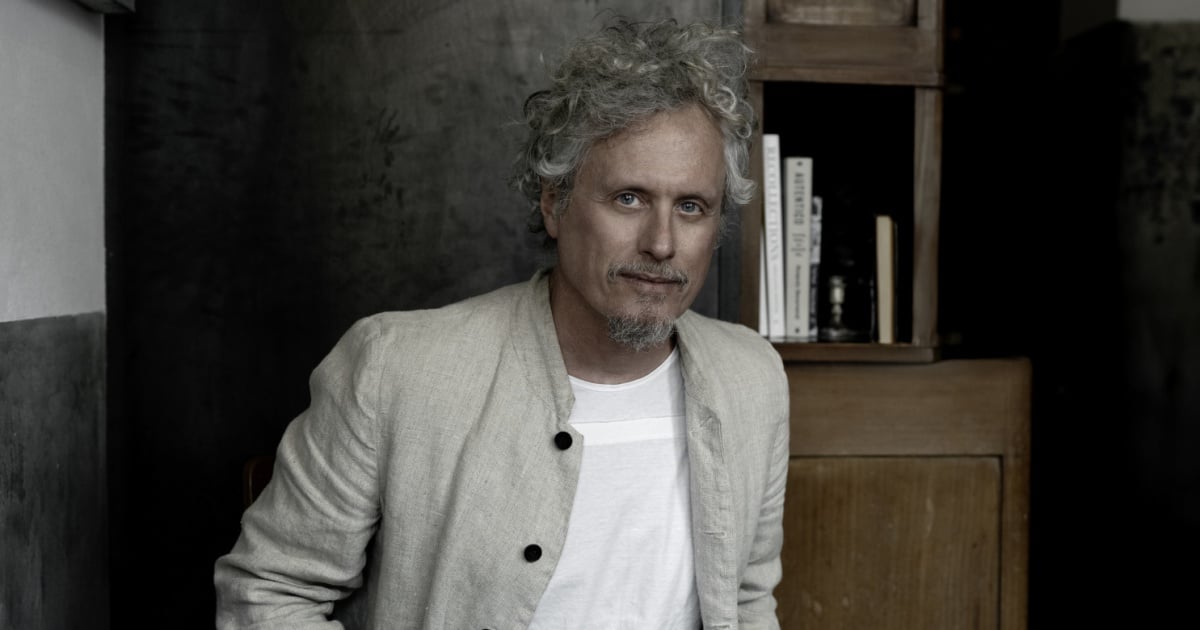 «Posso cantare solamente le canzoni che sento»