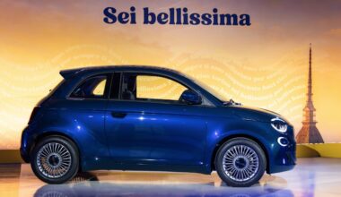 Fiat 500 Hybrid è già in tutte le concessionarie: l'imperdibile prezzo di lancio