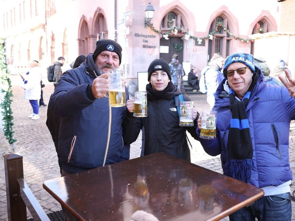 Tifosi a Francoforte