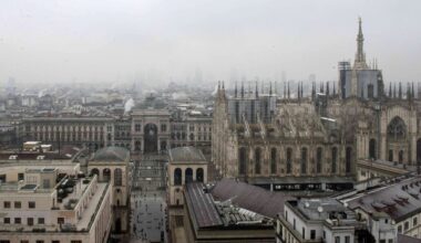 Milano travolta dalla sciabolata artica: passerà dall’autunno all’inverno