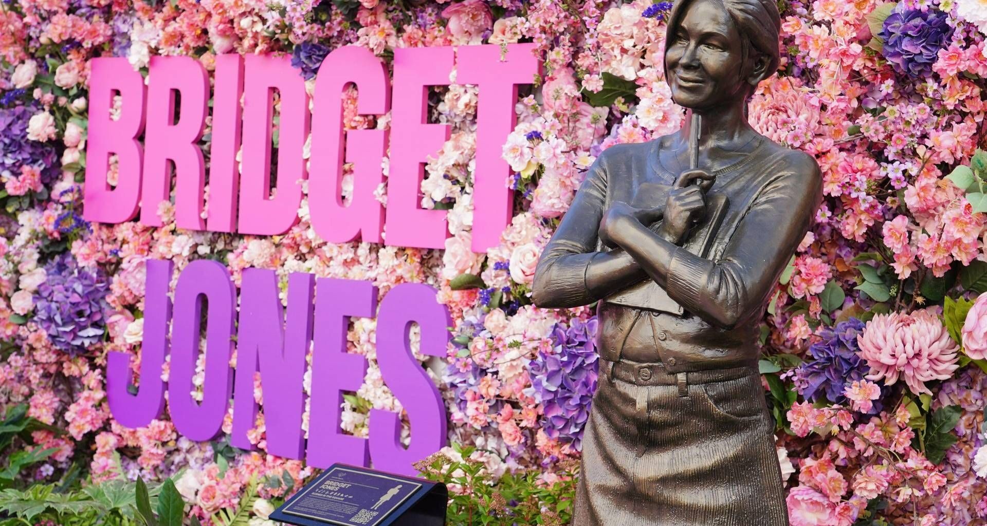 Inaugurata una statua di Bridget Jones, dov'è e cosa rappresenta