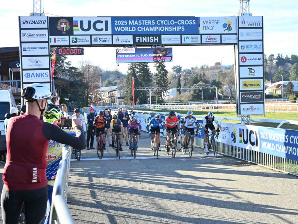 Sabato a Varese i primi Campionati del mondo masters di cyclo-cross in Italia