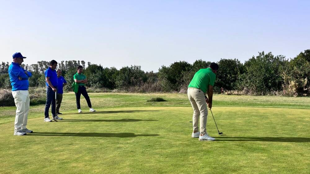 Sfida in casa per i soci del Sinis Golf Club, che omaggiano la prestigiosa Ryder Cup - Foto e video