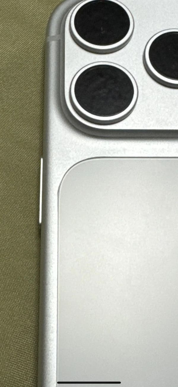 iphone 17 pro max emergono altri problemi di qualità 1