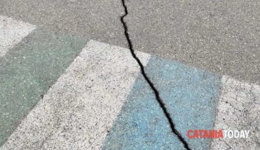Dopo i terremoti, compaiono delle fratture vicino ad una scuola di Tremestieri: cosa sta accadendo