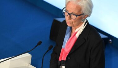 Più l’Europa si avvia al fallimento, più la vogliono rendere divertente