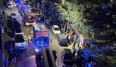 Incendio a Milano, a fuoco un palazzo di sette piani: trovata morta un'anziana