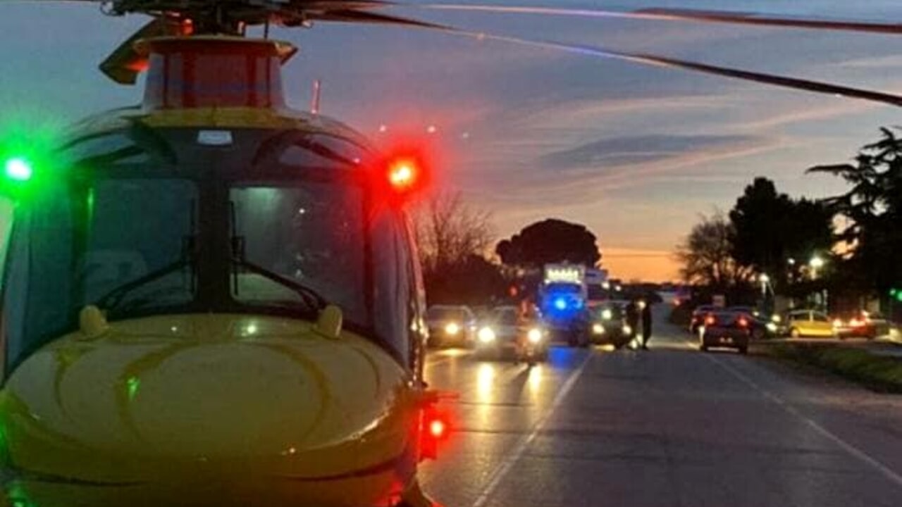 auto esce fuori strada, morto giovane carabiniere