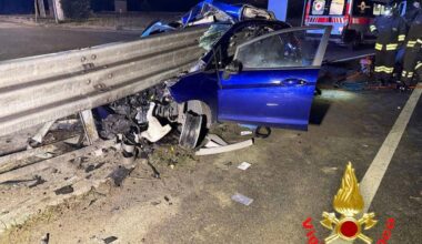 Rocambolesco incidente a Lodi, salvo per miracolo il conducente dell'auto