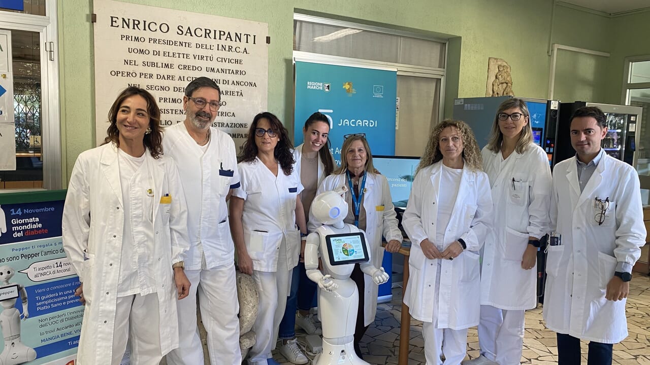 all’INRCA il Piatto Sano spiegato dall’équipe di Diabetologia e Malattie Metaboliche con il supporto del robot Pepper