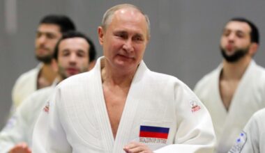 Il judo riammette gli atleti russi con inno e bandiera