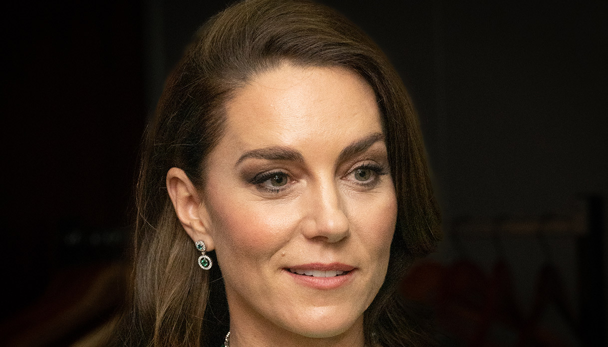 Kate Middleton, prima notte sola al Forest Lodge. Ma William è al gala con le star