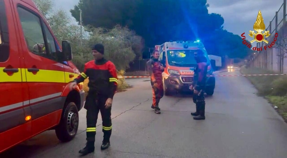 L'intervento dei soccorritori in via La Malfa L'intervento dei soccorritori in via La Malfa