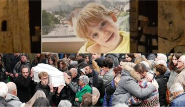 “Camminerò a un passo da te”. Musica, lacrime e carezze per l’ultimo abbraccio al piccolo Leo