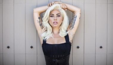 La rivelazione di Lady Gaga: "Ho fatto 'A Star Is Born' sotto l'effetto del litio, poi il crollo. Sono fortunata a essere viva" - OndaRock