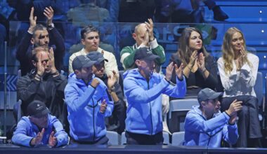 Sinner, Laila Hasanovic in tribuna alle Atp Finals. Tifo speciale per Jannik all'esordio