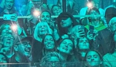 Leonardo DiCaprio e Tobey Maguire, le 2 superstar tra il pubblico al concerto dei Radiohead a Bologna