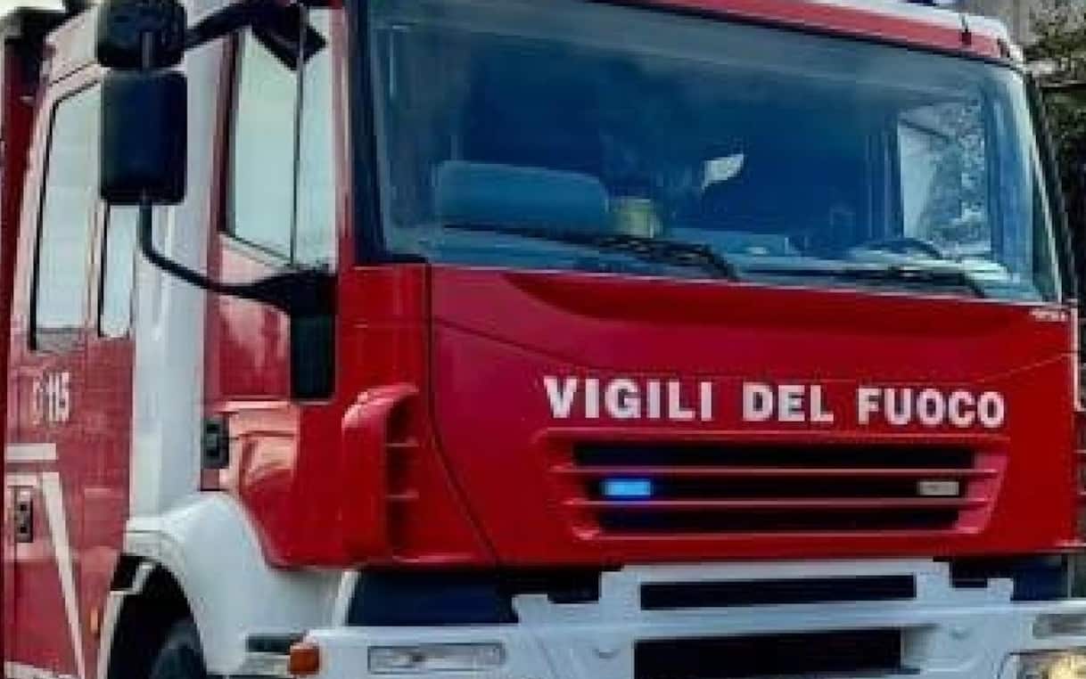 Frana travolge casa nel Goriziano: una persona estratta viva, due dispersi
