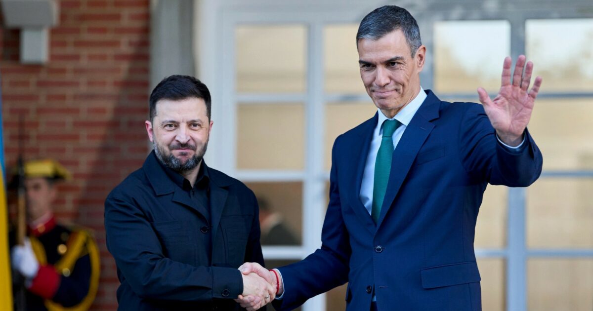 Zelensky oggi va da Erdogan, i russi disertano