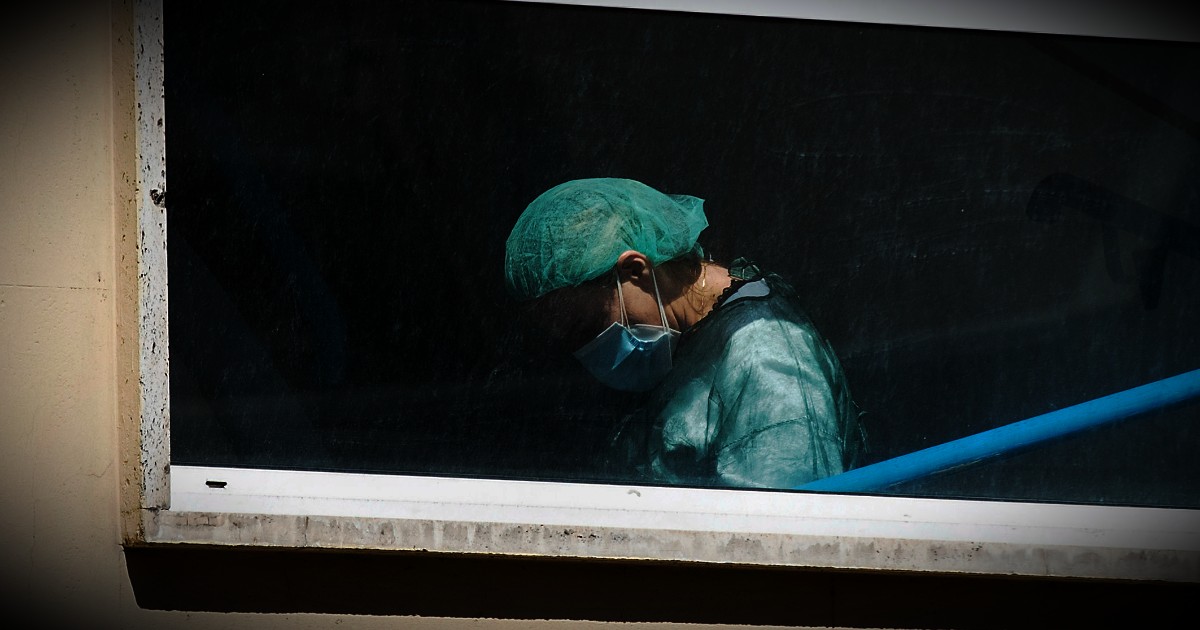 Ad Asti un sospetto caso di febbre emorragica di Marburg: paziente isolato, le analisi inviate allo… - Il Fatto Quotidiano