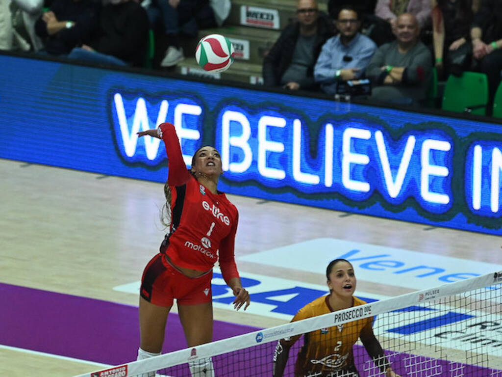 La Eurotek Busto ospita Perugia per confermare la risalita in zona playoff