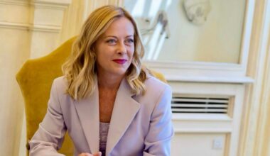 La premier Giorgia Meloni è stata invitata al Vertice del Consiglio di cooperazione del Golfo, l’equivalente del Consiglio europeo dei Paesi arabi