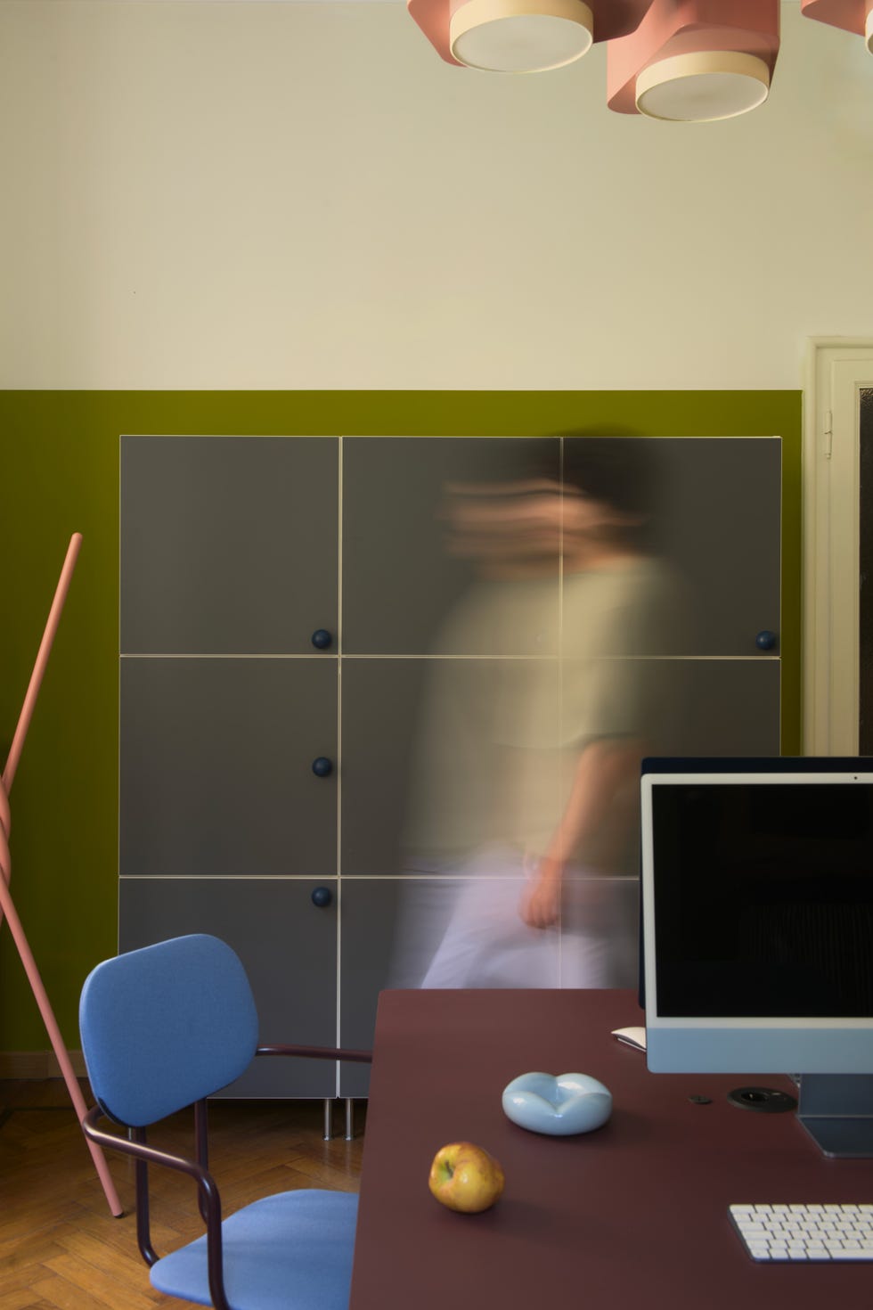 ufficio bellissimo e colorato a milano