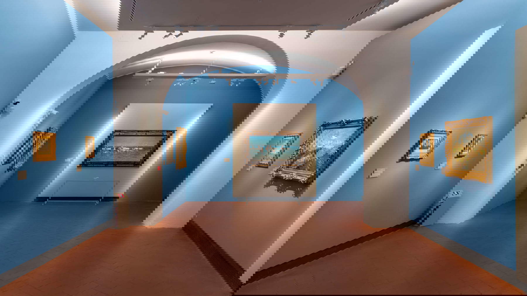 Allestimenti della mostra. Foto: Unosei - Artinvideo