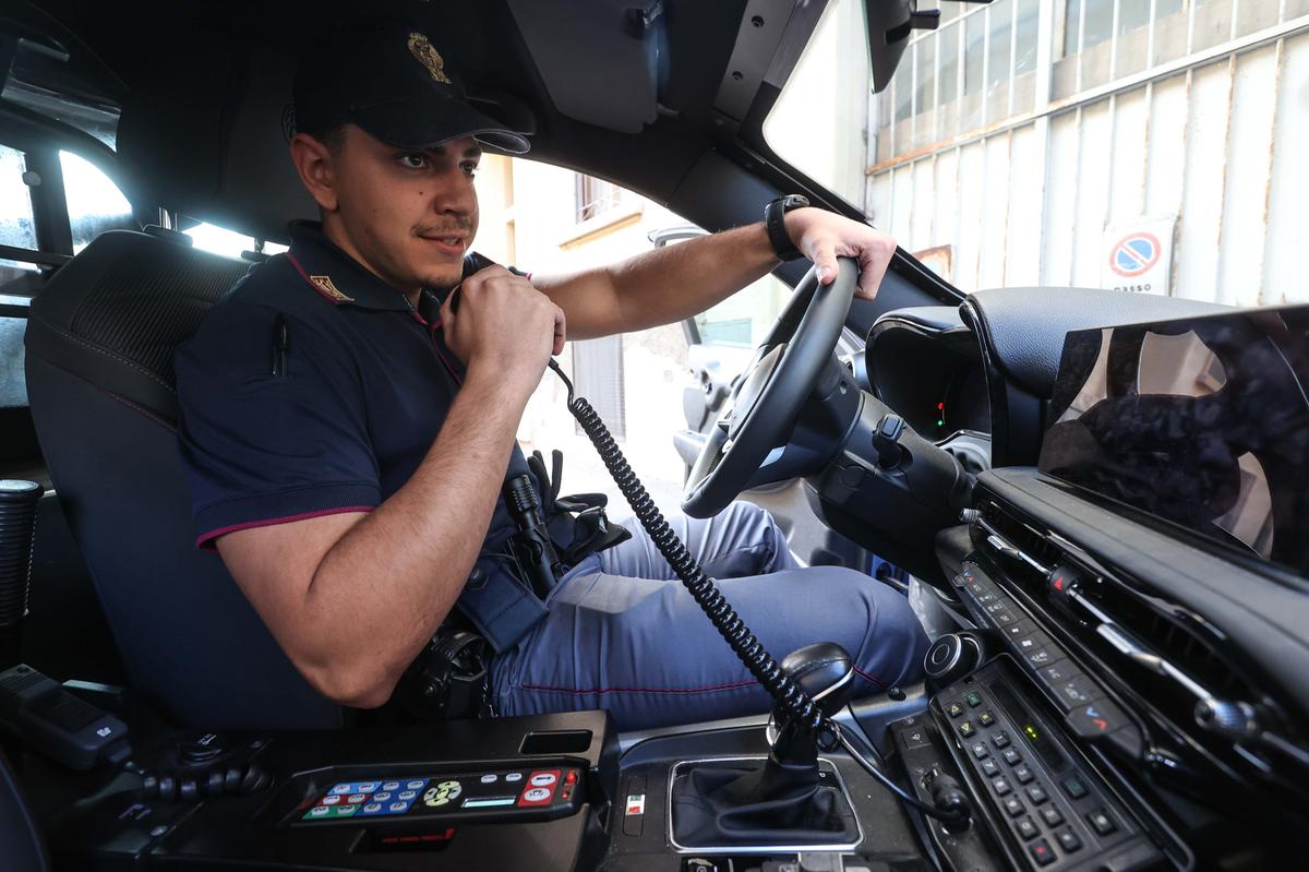 Colpi di mannaia contro la moglie, quasi amputato il polso. In sala operatoria per salvare la mano