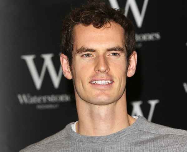 Andy Murray presta il suo volto alla solidarietà: una iniziativa natalizia per i bambini