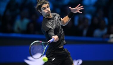 Musetti eliminato alle Atp Finals 2025, Alcaraz vince in due set