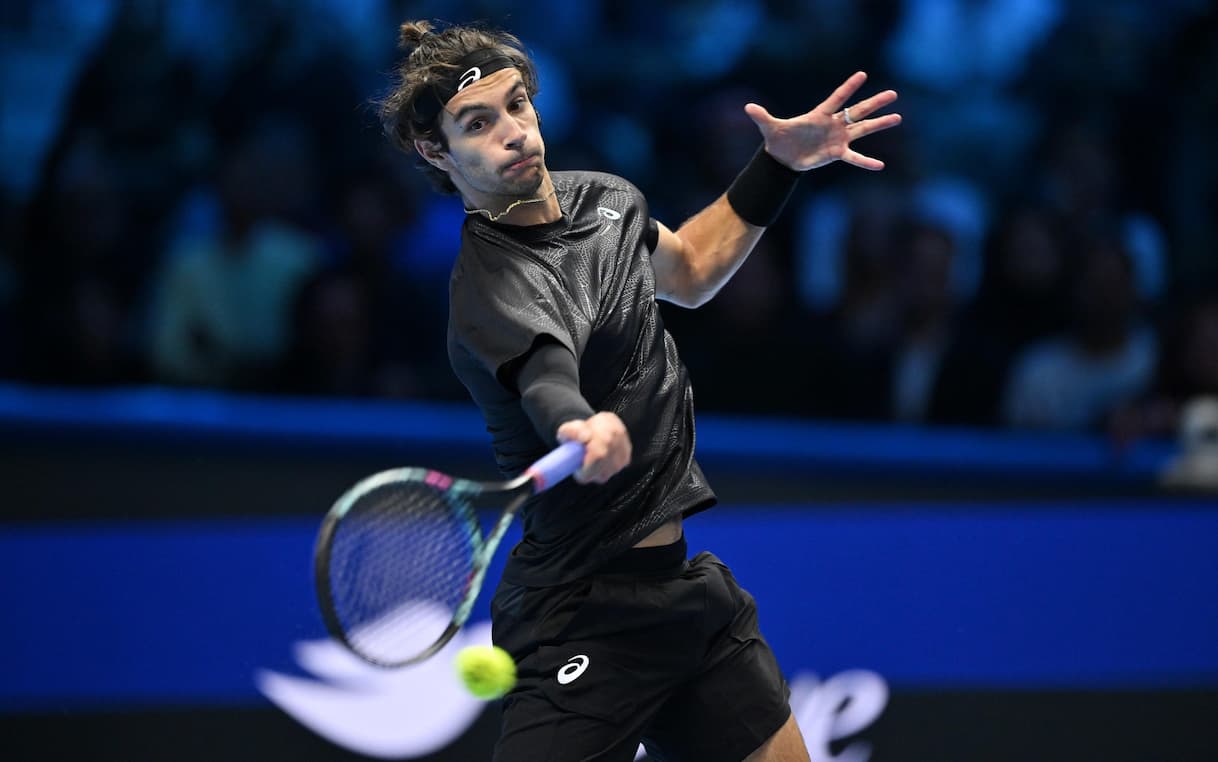 Musetti eliminato alle Atp Finals 2025, Alcaraz vince in due set