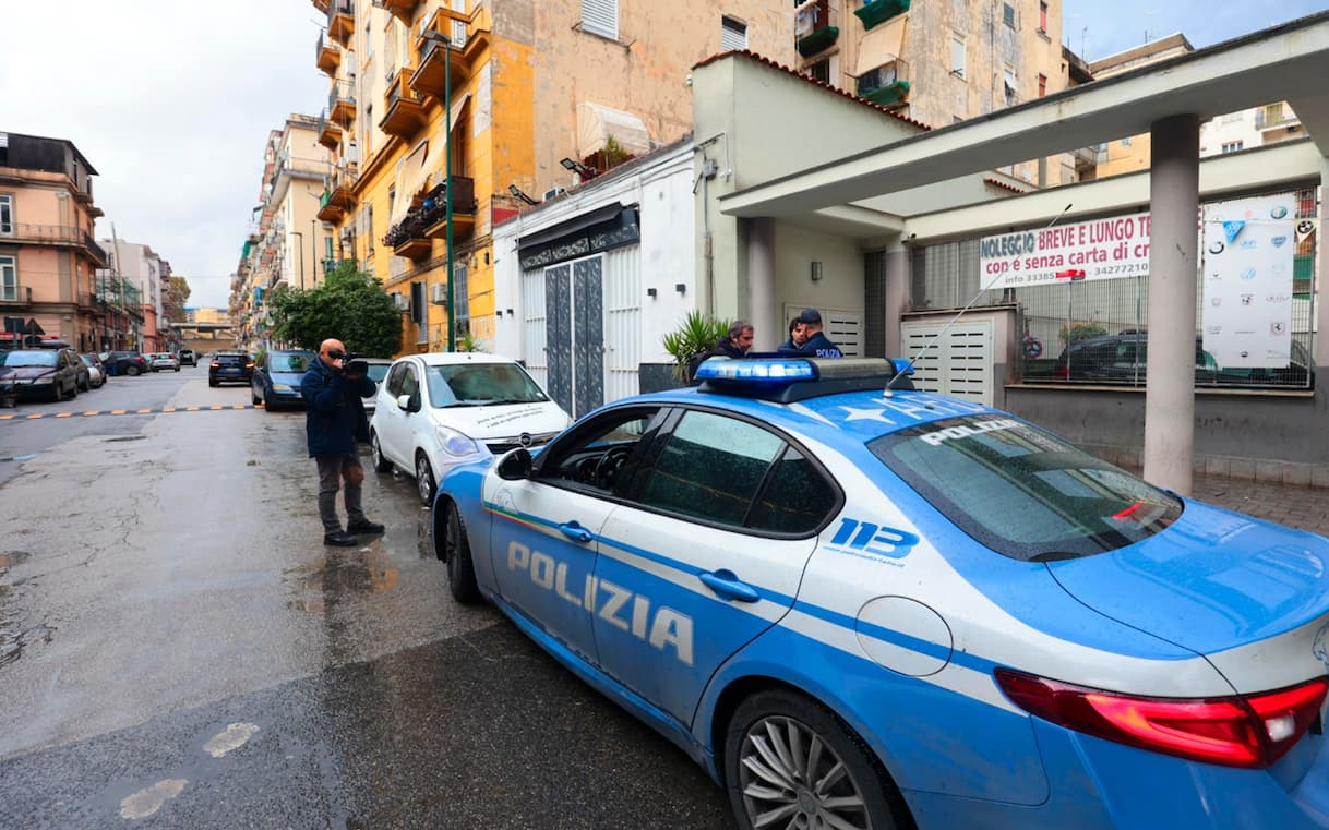 Napoli, ferito da colpo di pistola alla testa: muore 19enne - Sky TG24