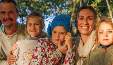 Svolta per la famiglia nel bosco, perché l’obbligo scolastico “regolare” dei bambini è un punto chiave a favore dei genitori