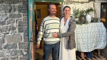 Lo psicoterapeuta Lancini sulla famiglia nel bosco: “Non si aiutano i figli allontanandoli da casa, a meno che non ci siano abusi e violenze”