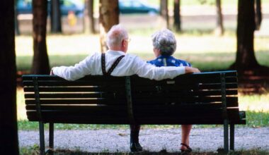 Pensioni, a dicembre rivalutazione, bonus da 154,94 euro e tredicesima: tutti gli aumenti